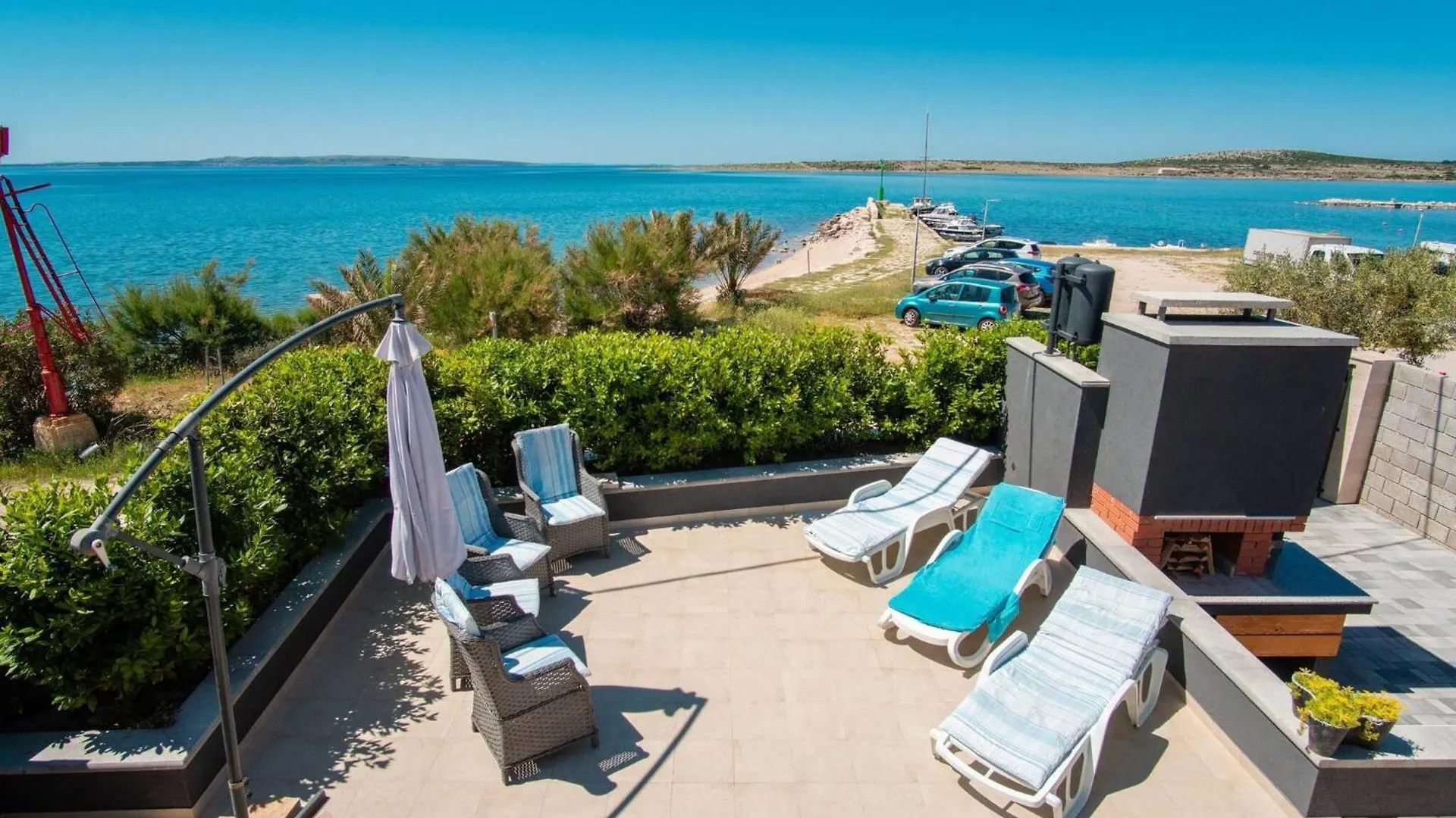 My Dalmatia - Beach House Festini With Private Jacuzzi & Sea View Košljun Casa de Férias