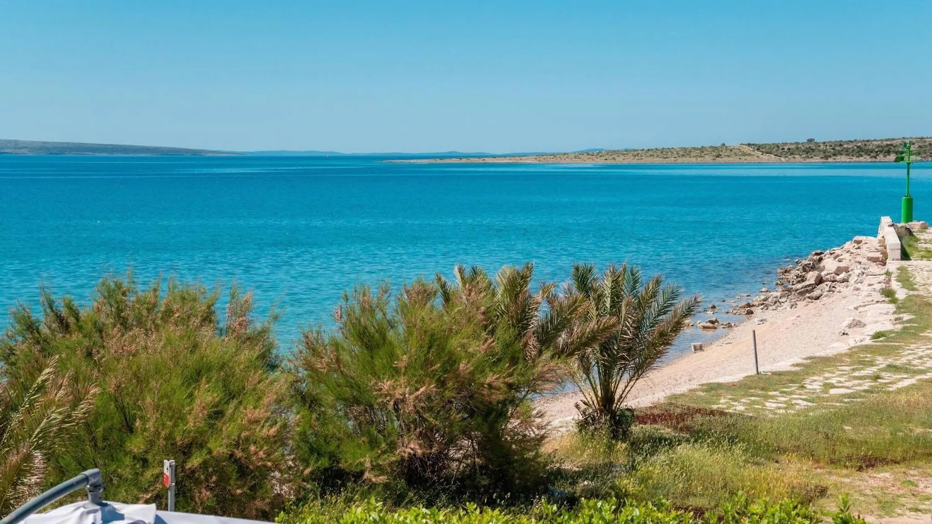 My Dalmatia - Beach House Festini With Private Jacuzzi & Sea View Košljun