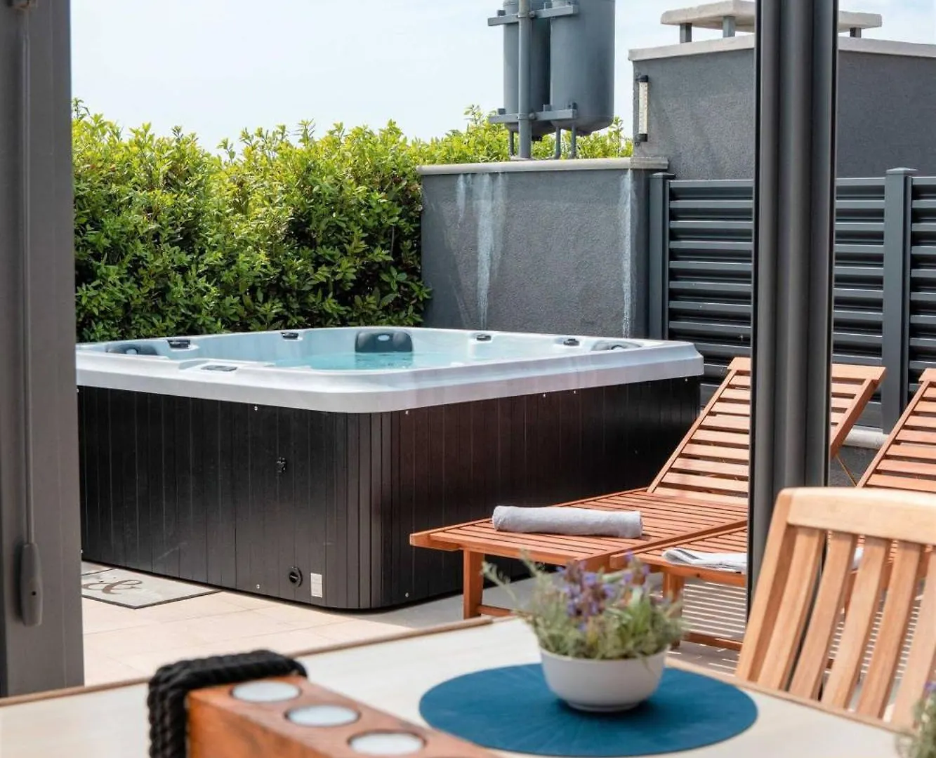 My Dalmatia - Beach House Festini With Private Jacuzzi & Sea View Košljun Croácia