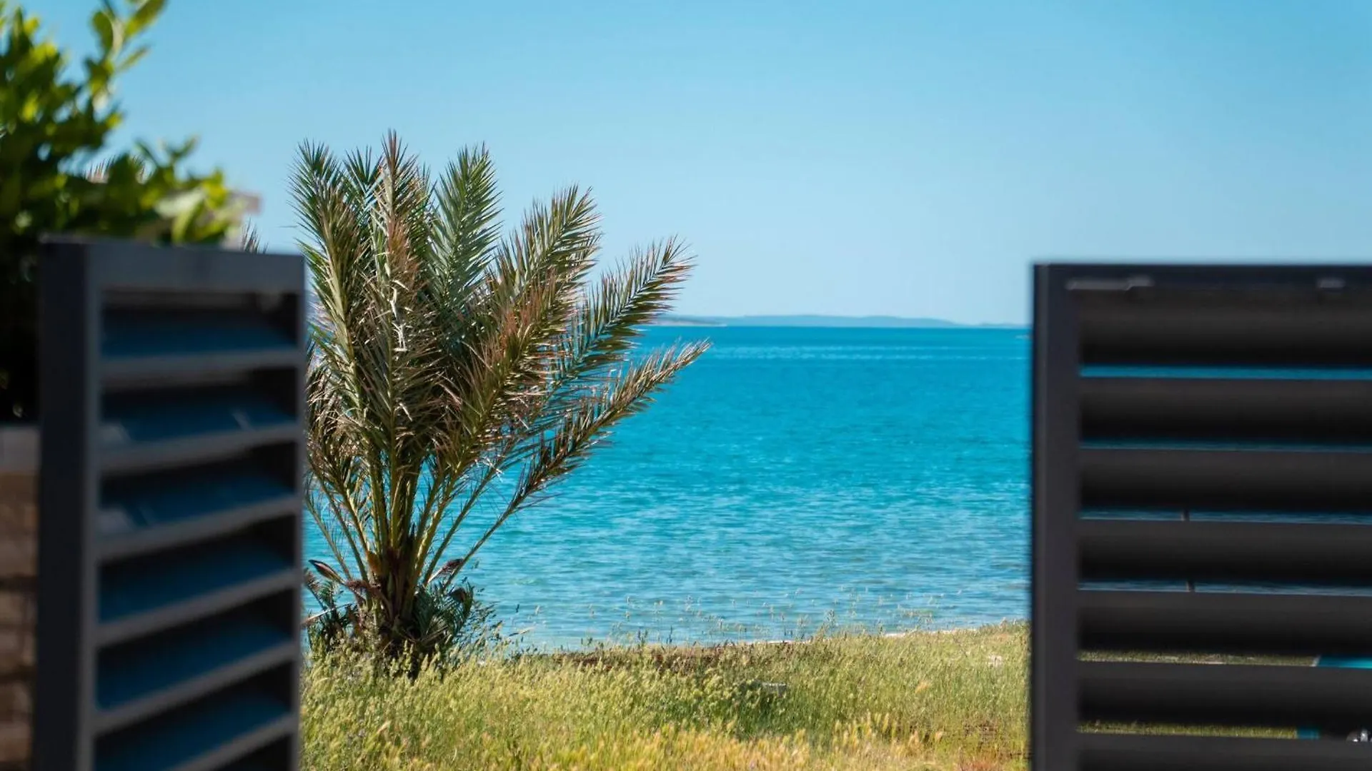 My Dalmatia - Beach House Festini With Private Jacuzzi & Sea View Košljun Casa de Férias